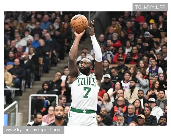 终极焦点:布朗三连30+却难带队取胜,原因令人心碎